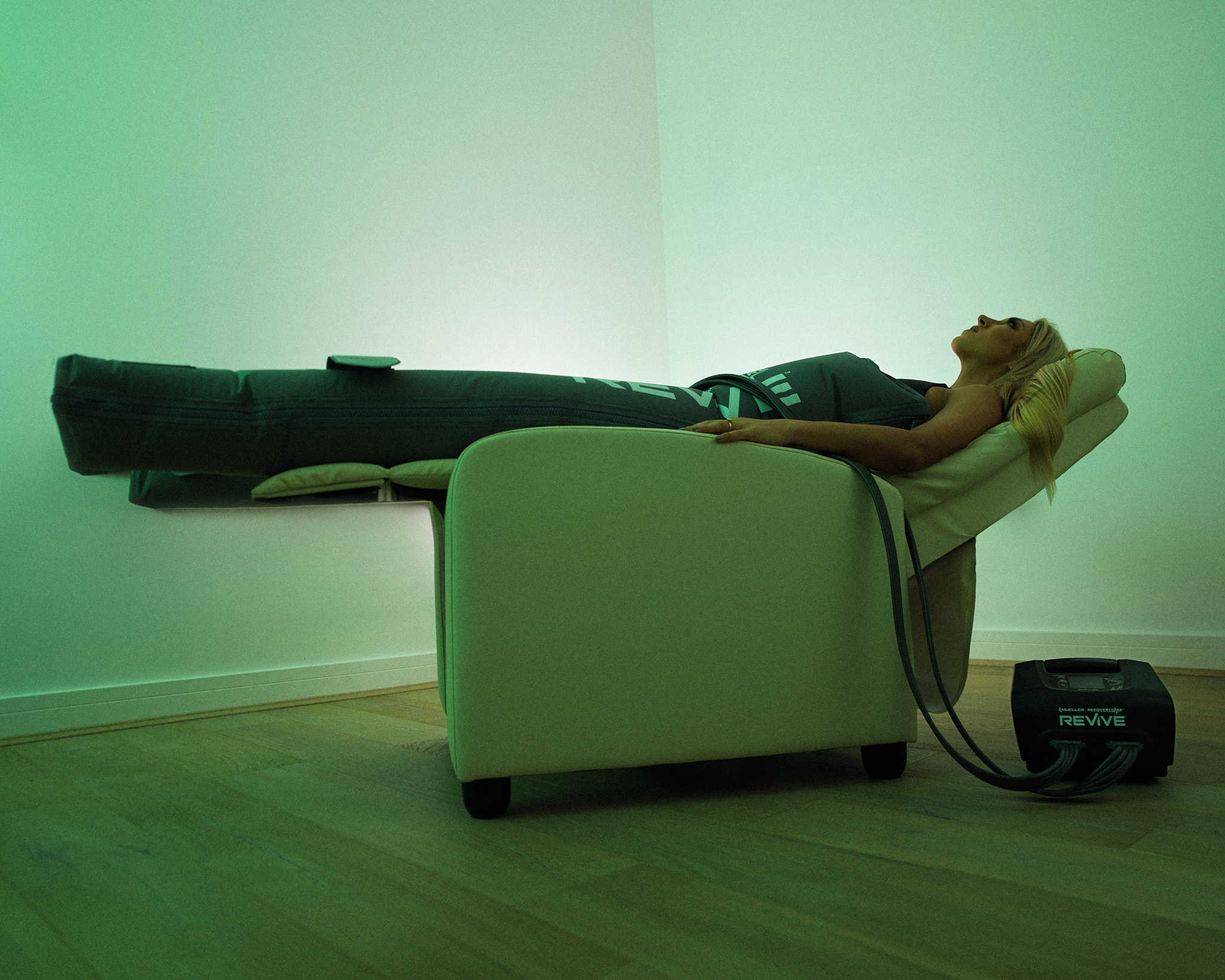 compression therapy bed at soma house, wellness clinic in high wycombe